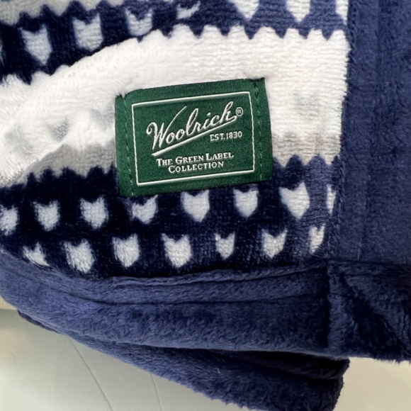 Woolrich Plush Sherpa Blanket, NEW, 60" X 70", Aztec Boho Bohemian - Picture 3 of 9